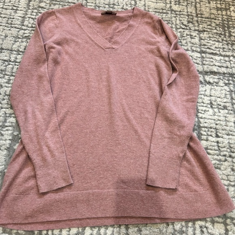 Loft outlet Pink V Neck light‎ Sweater